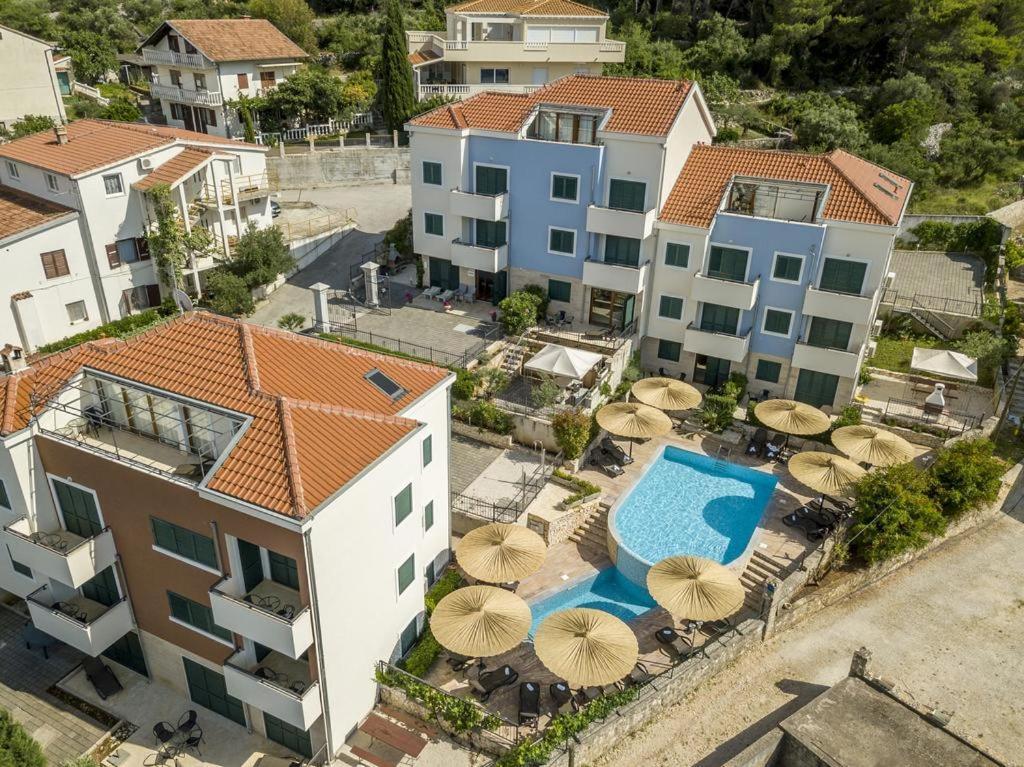 Apartment Livia Slatine Bagian luar foto