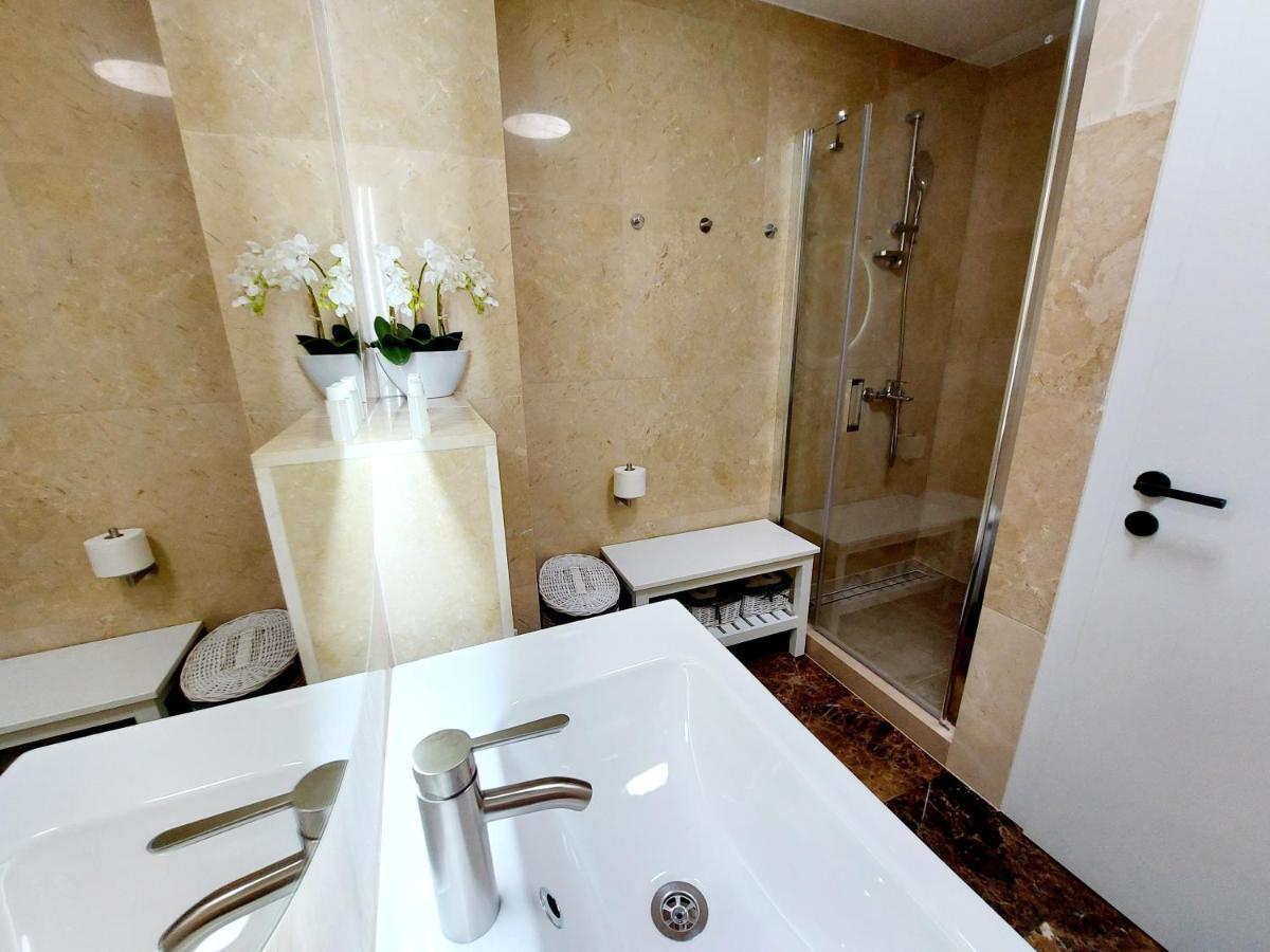 Apartment Livia Slatine Bagian luar foto